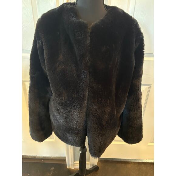 Forever 21 Other - Forever 21 Black Cozy Faux Fur Coat Size S Y2K Style
